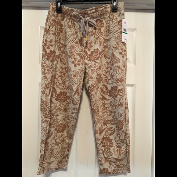 LIFE WORX BY GLORIA VANDERBILT CAPRI FLORAL PRINT - Picture 2 of 8